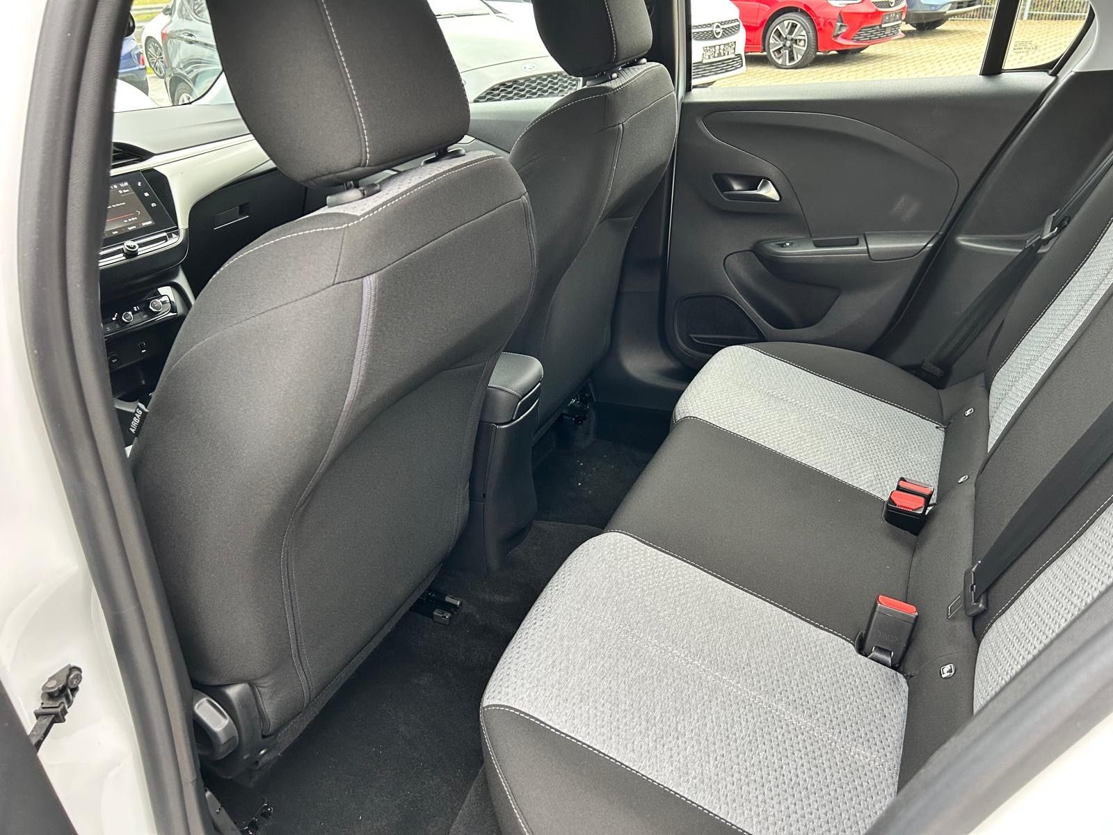 Fahrzeugabbildung Opel Corsa e°50 kWh°Facelift°SOH99%°11KW°CCS°Wärmep.