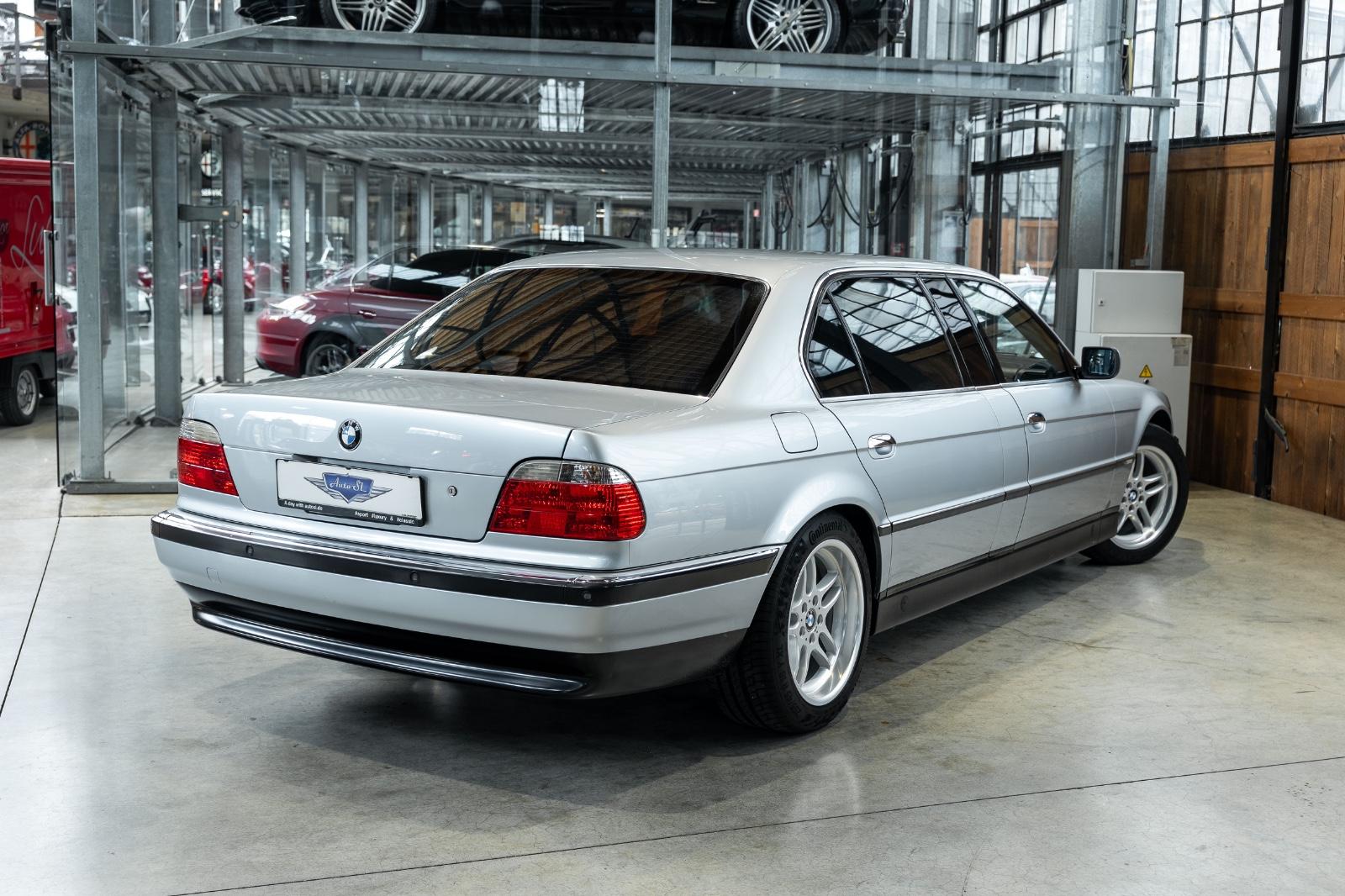 BMW 750i XL L7 | Sonderwunsch | 60.000 km