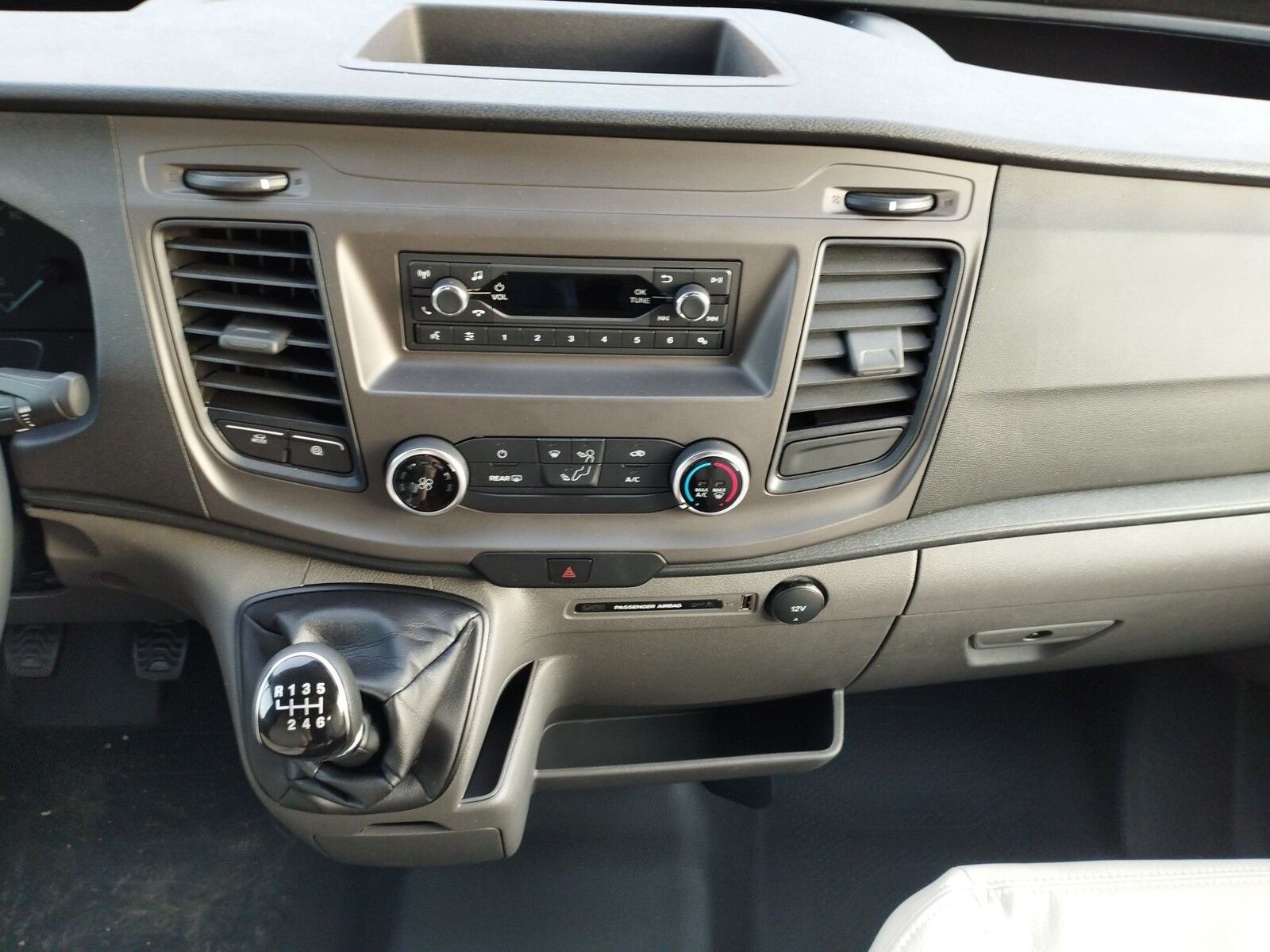 Fahrzeugabbildung Karmann Dexter 4x4 DE 570 AW Allrad 4x4, RFK, AHK