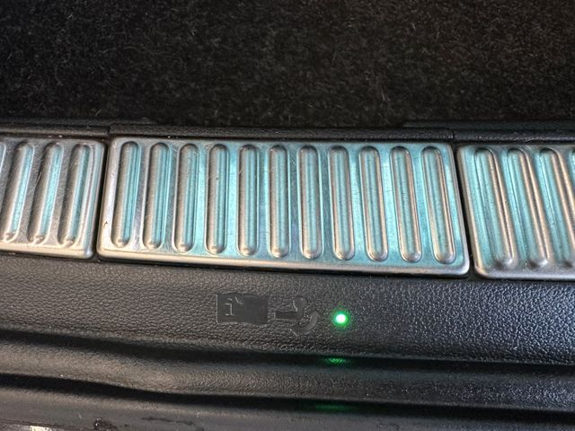 Skoda Superb Combi Style 4x4 *Shz*PDC*AHK*