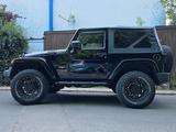 Jeep Wrangler 3.6l V6 Sahara Automatik Sahara - Jeep Wrangler mit Benzin-Antrieb: Leder, Geländewagen, Klimaanlage