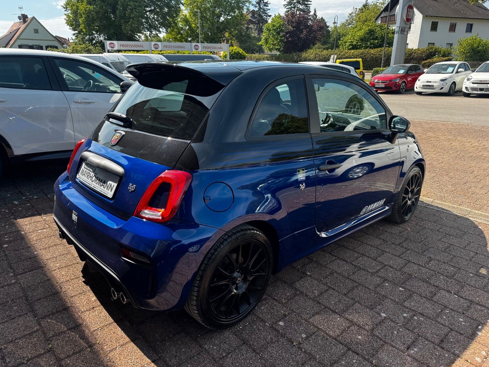 Fahrzeugabbildung Abarth 595 Monster Energy Yamaha Ed. Carplay Klima