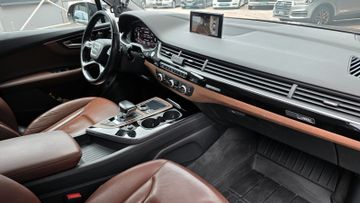 Audi Q7 - 12