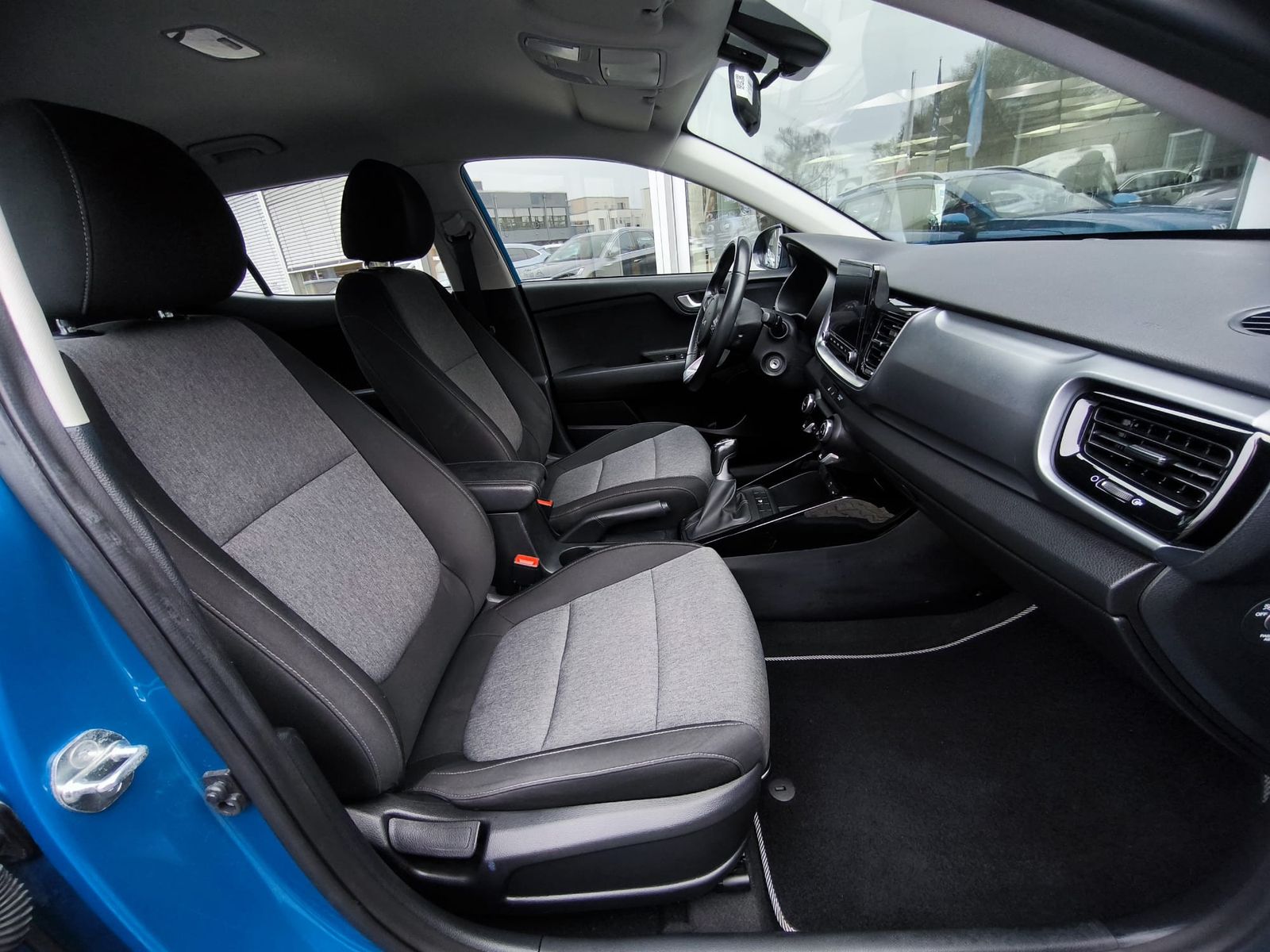 Fahrzeugabbildung Kia Stonic 1.0 T-GDI NAVI+KAM+PDC+MFL+TEMP+APPLE+DAB