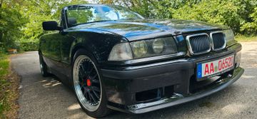 BMW 318 - 8