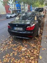BMW i 530 Benziner mit Gasantrieb - BMW 530 aus 2003: 530i