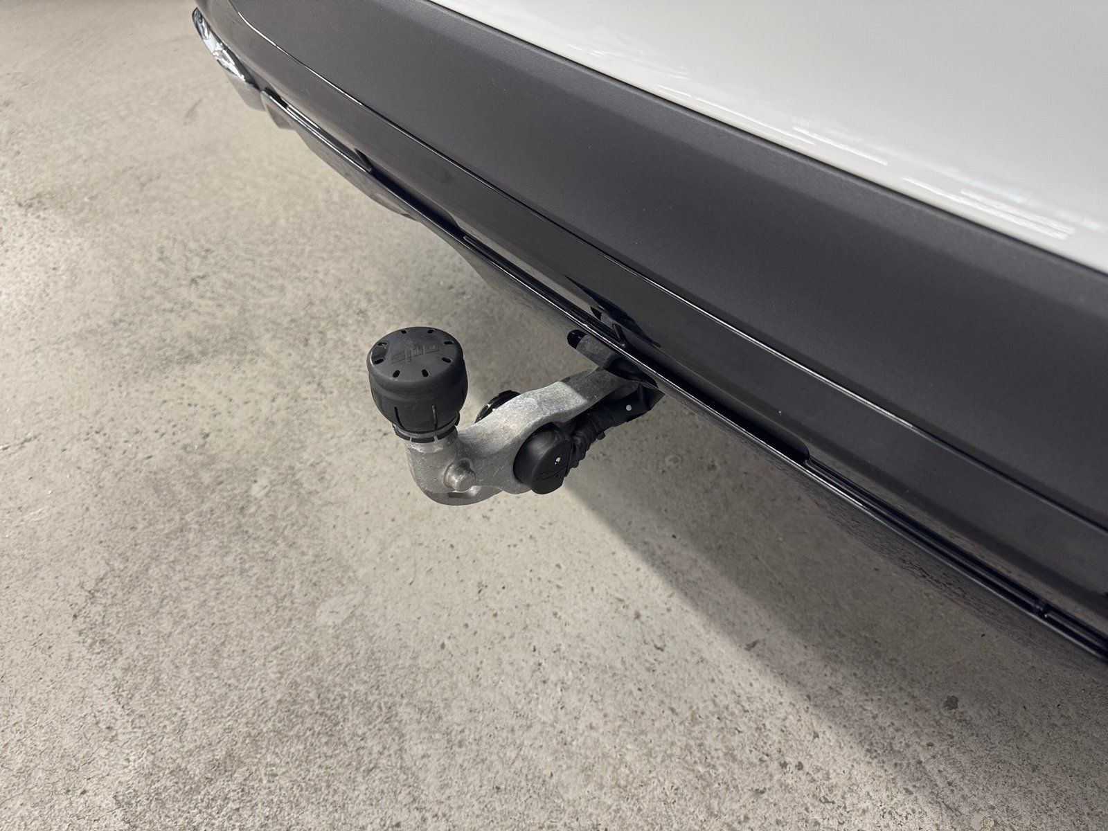 Fahrzeugabbildung Mercedes-Benz GLC 300 4M AMG Plus*Airmatic*STDHZG*Distro*AHK*