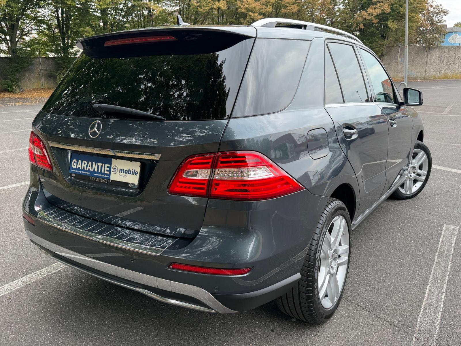 Mercedes-Benz ML 350 CDI BlueTec 4Matic*Panorama*20Zoll*Top*