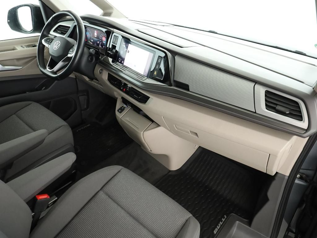 T7 Multivan 2.0 TDI NAV,STHZ,IQL,PANO.