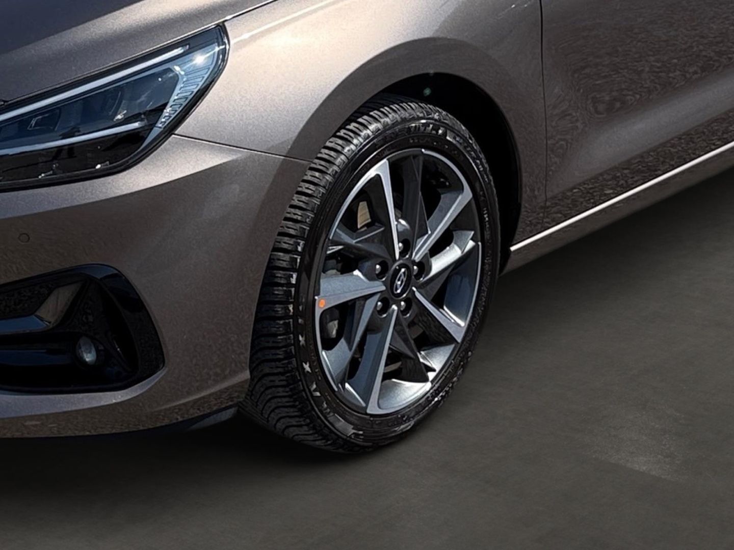 Fahrzeugabbildung Hyundai i30 1.5T Kombi Mild-Hybrid (48V) Trend LED Komfo