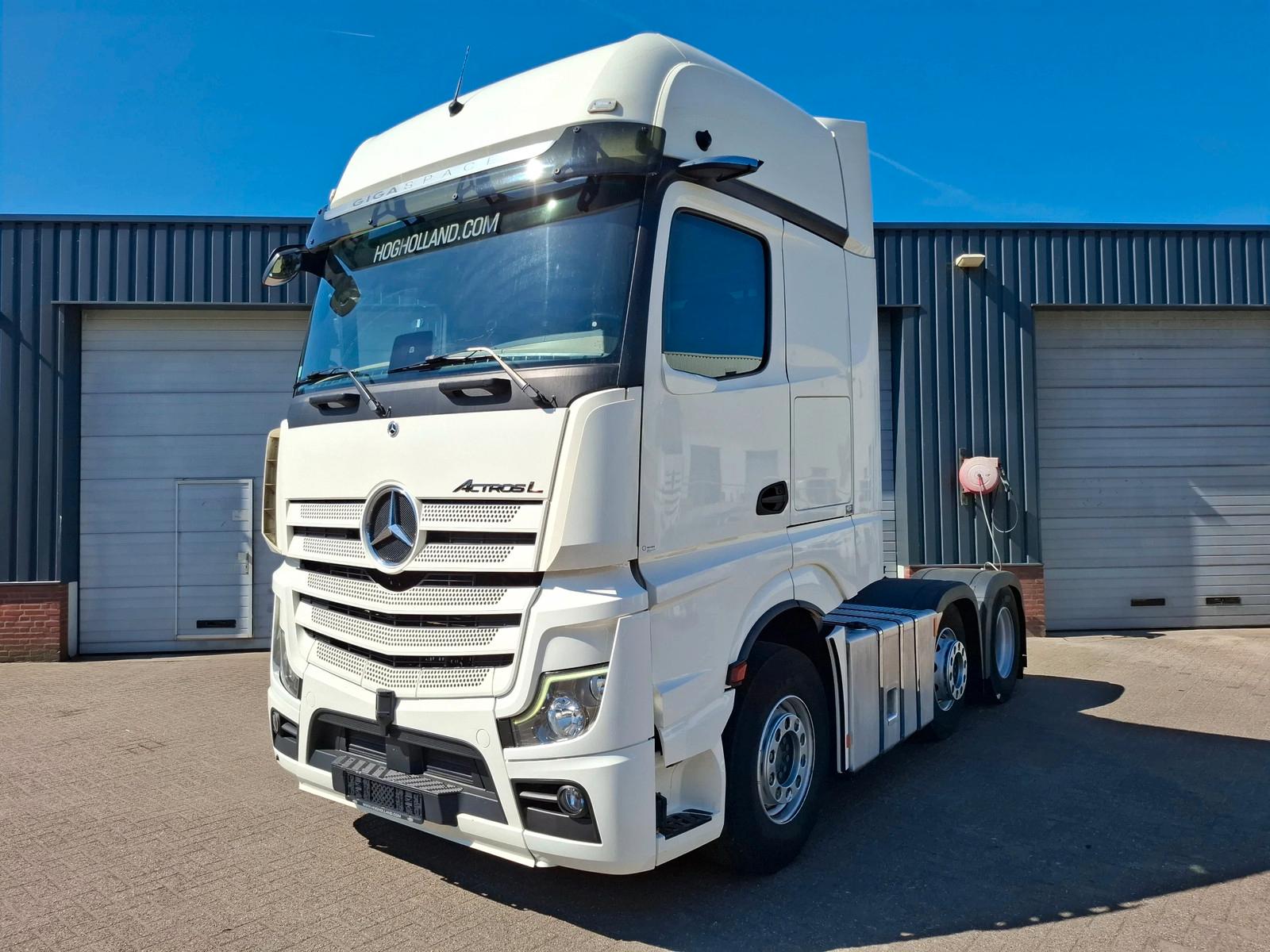 Mercedes-Benz Actros 2545 GIGASPACE 6X2 12238