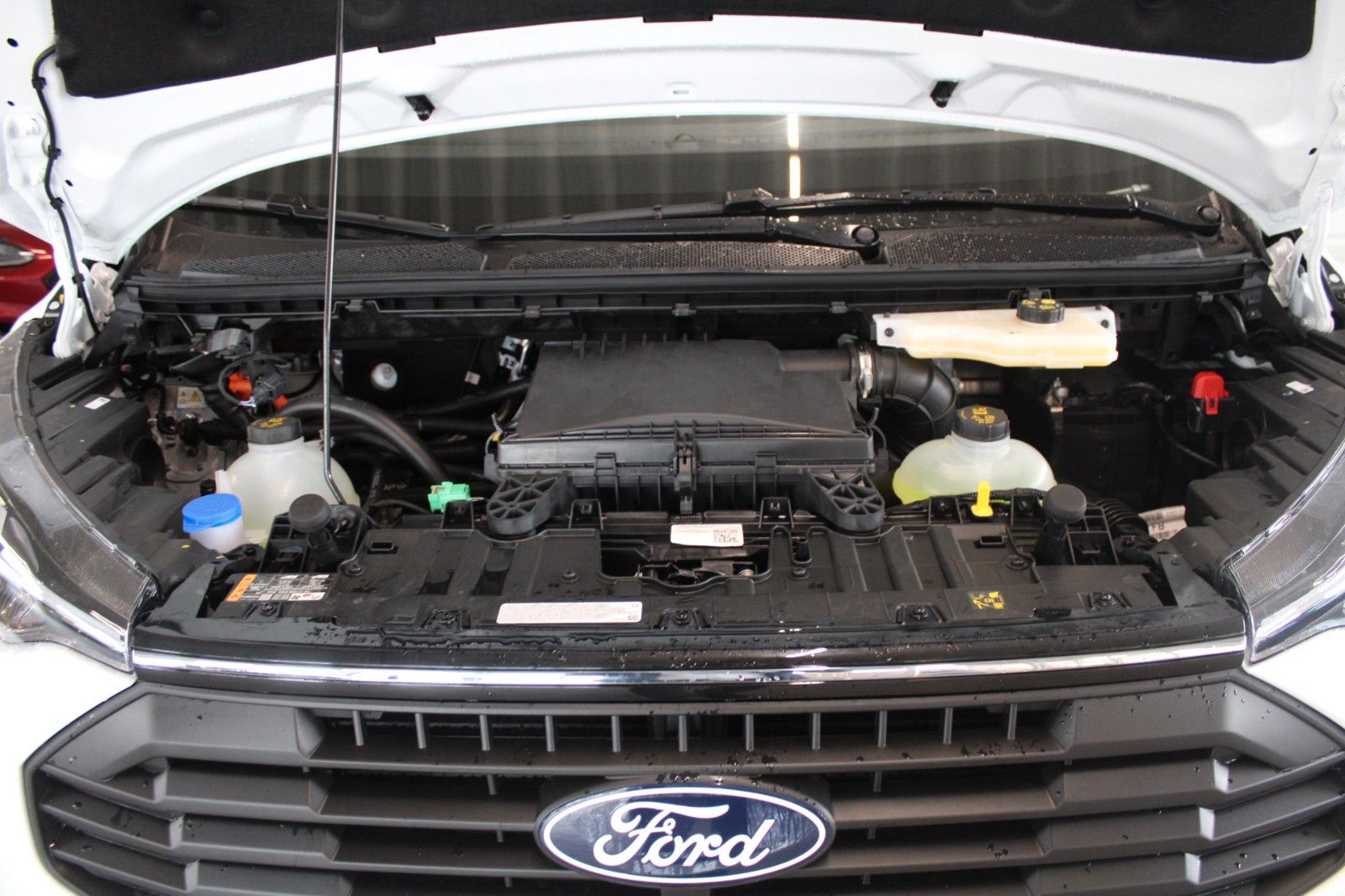 Fahrzeugabbildung Ford Transit Custom TREND PHEV L1 LED NAVI Technolog