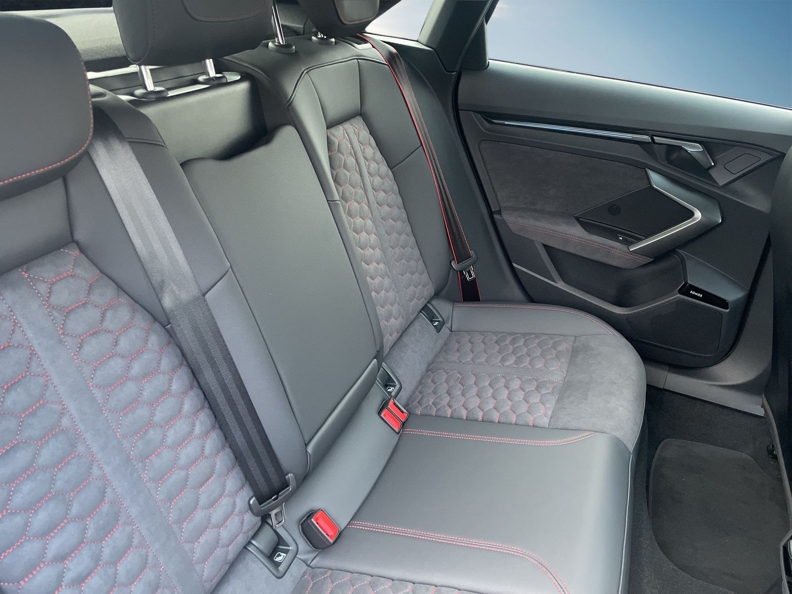 Audi RS3 - Bild 16