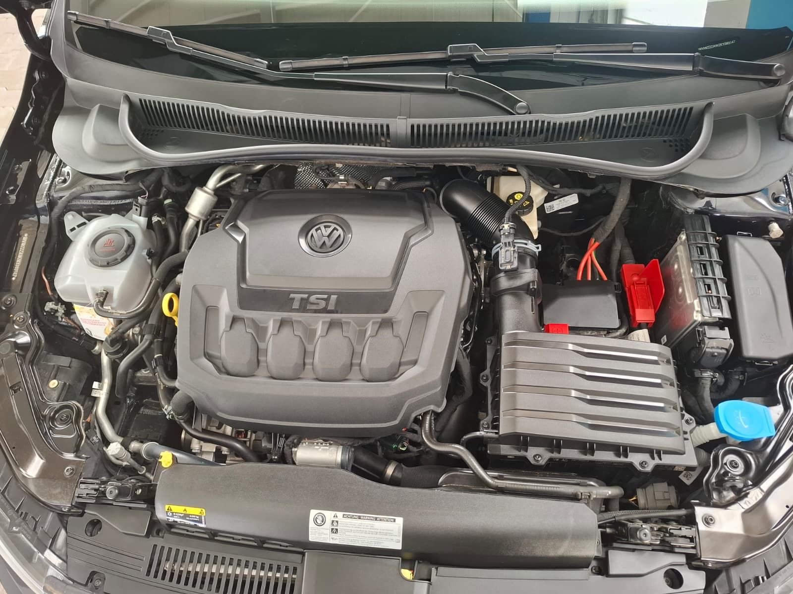 Fahrzeugabbildung Volkswagen Polo GTI 2,0 TSI DSG +Navi+ Licht & Sicht+Kamera