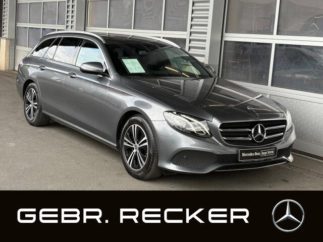 Mercedes-Benz E 220d T AVANTGARDE AHK LED Kamera Totwinkel-As.