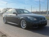 BMW Limousine 525d M Paket - blaue BMW 525