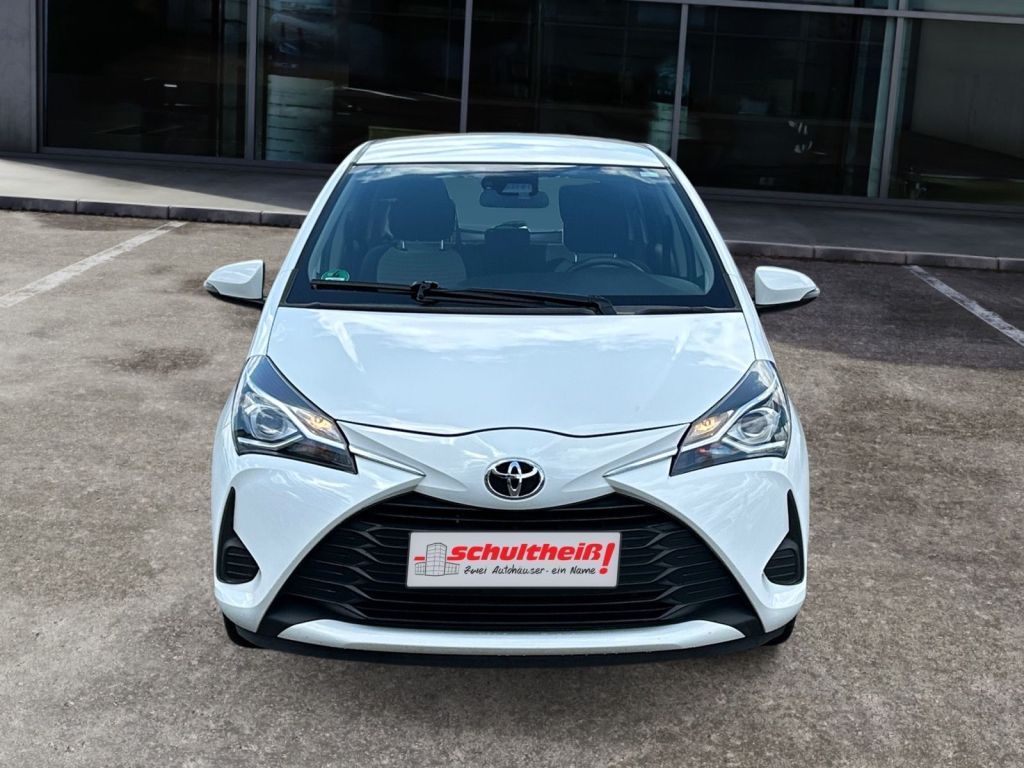 Fahrzeugabbildung Toyota Yaris 1.0 VVT-i Comfort