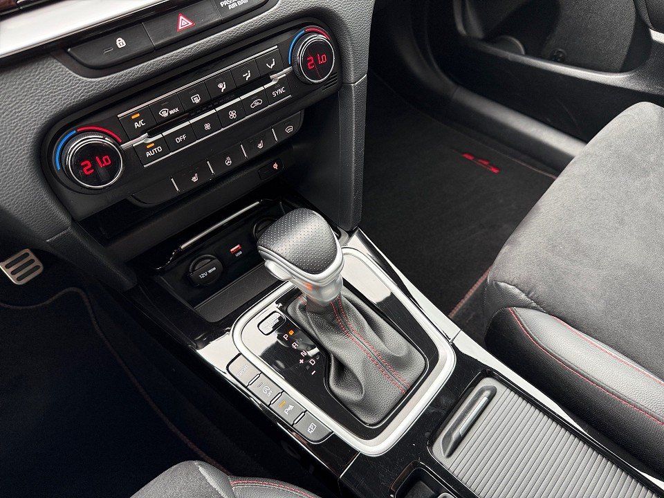 Fahrzeugabbildung Kia PROCEED FL GT 1.6T 1HD GARANTIE-5.29 KOMF-P JBL+