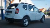 Dacia Duster I Laureate 4x2 Klima Anhängerkupplung PDC - Dacia Duster: Weiß