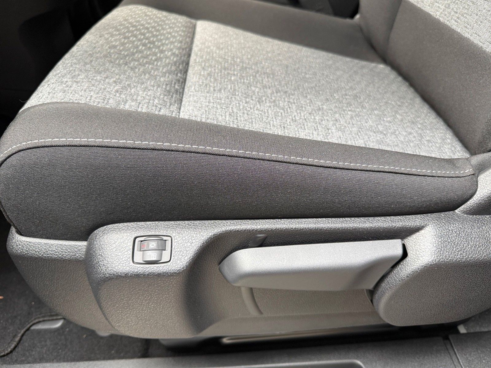 Fahrzeugabbildung Citroën Holidays Diesel 180 Automatik Paket Max