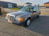Mercedes-Benz E 230 W124 Limo H-Zul. TÜV, Service Neu - Mercedes-Benz E 230: W124