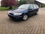 Renault Laguna 1.8 - Renault Laguna aus 2004: Kombi