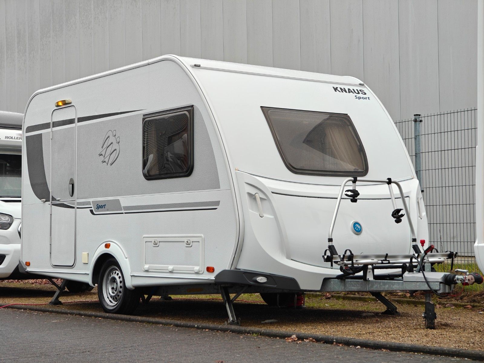 Fahrzeugabbildung Knaus Sport 400 LB - Doppelbett/Sitzgruppe, Superb -