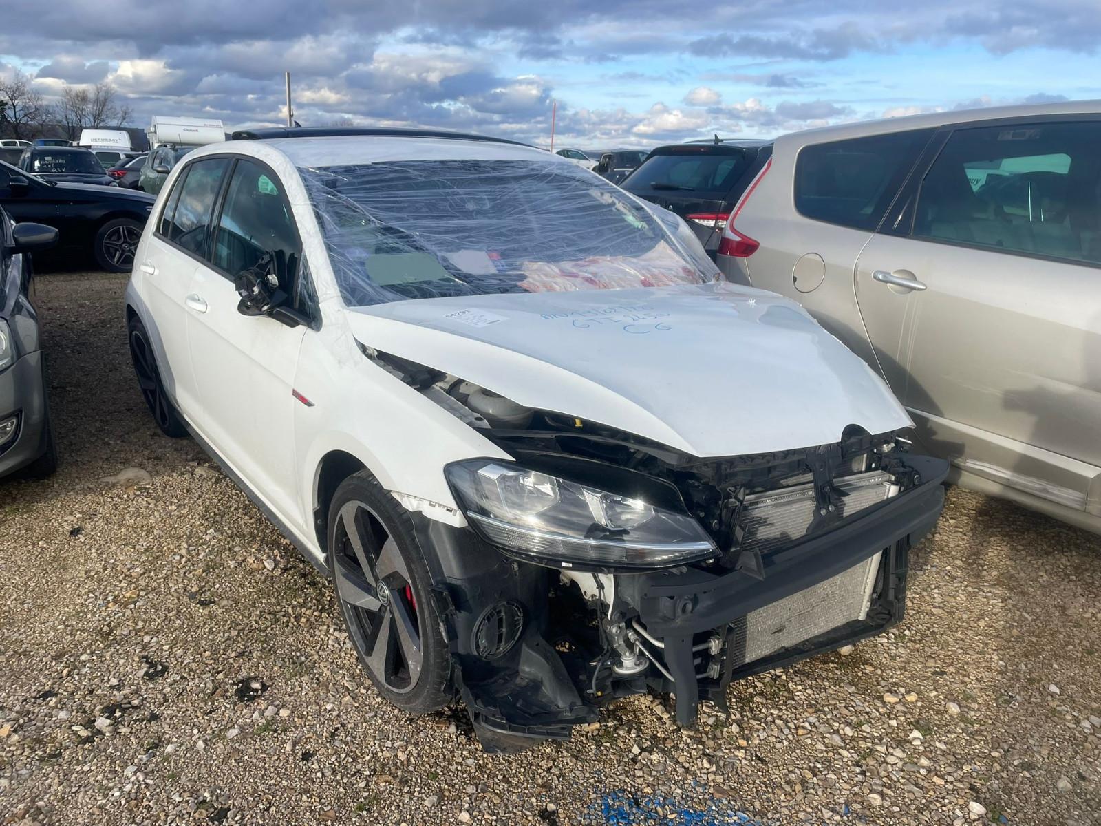 Volkswagen Golf VII 2.0 GTi 245 DSG7 / FN053