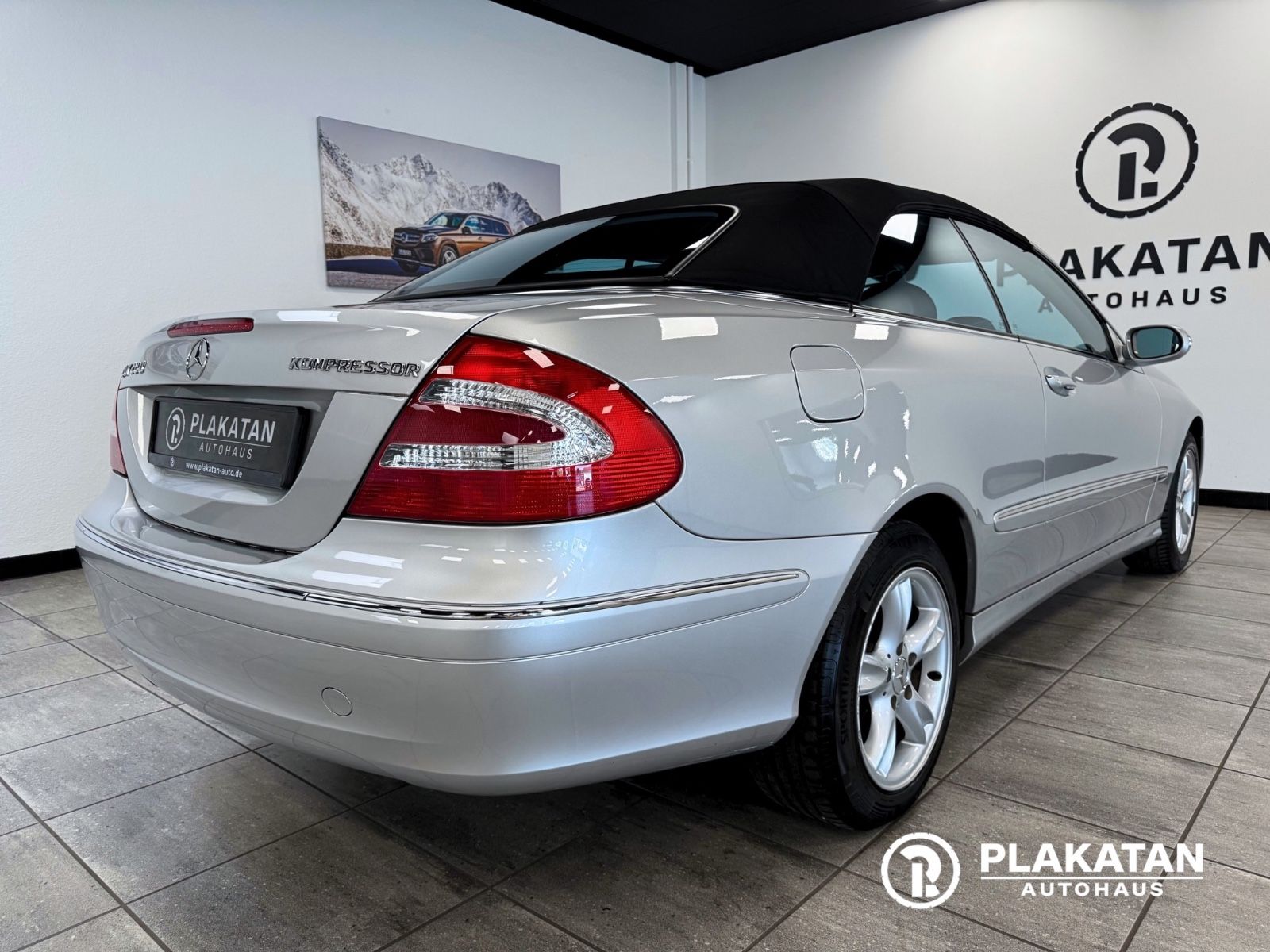 Fahrzeugabbildung Mercedes-Benz CLK 200 Cabrio Leder Memory Bi-Xenon MB-Service