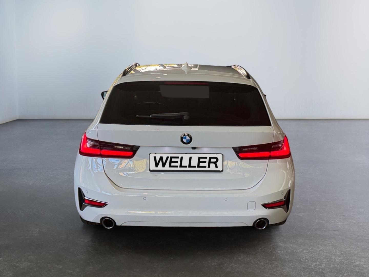 BMW 318 i Touring Luxury Line*AUTOMATIK*LED*PDC*KAME