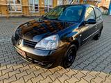 Renault Clio Campus 1.2*2.Hand*Klima*Tüv 6/2027* - Renault Clio Gebrauchtwagen in Leipzig