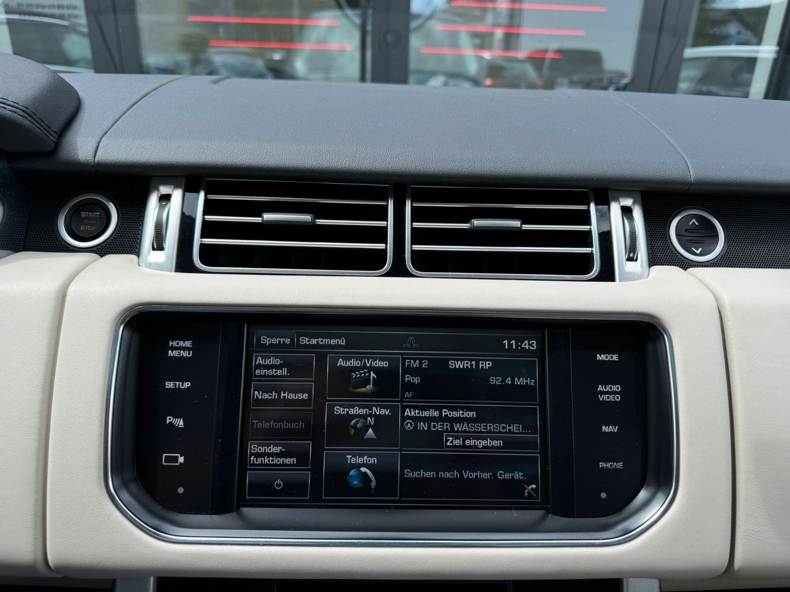 Fahrzeugabbildung Land Rover Range Rover Vogue*Pano*AHK*Luft*Softclose*RFK*