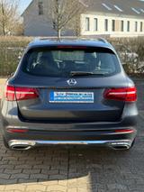 Mercedes-Benz GLC 220 d 4MATIC AMG Line Autom. AMG Line - Mercedes-Benz GLC 220 von privat