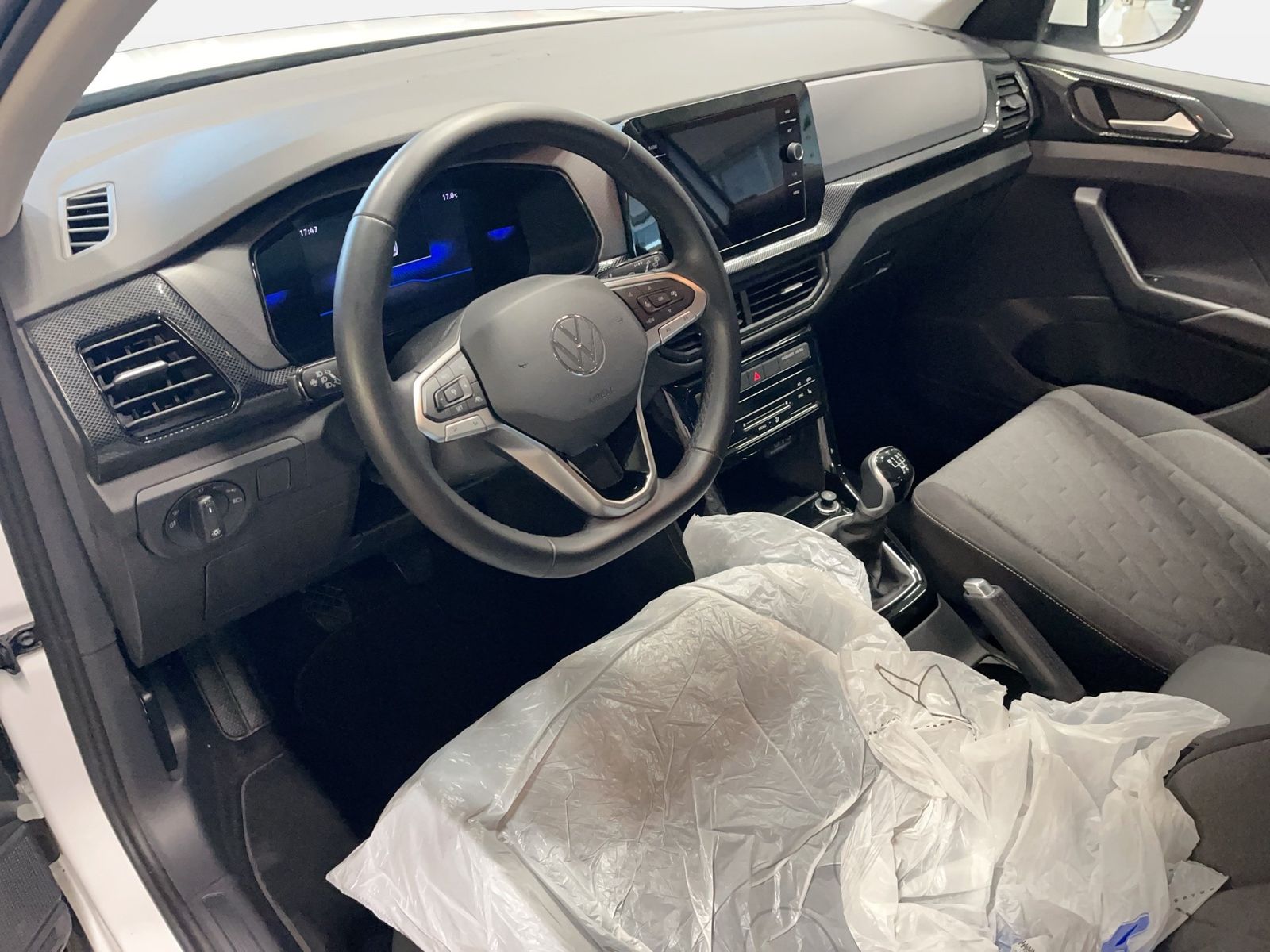 Volkswagen T-Cross - Bild 8