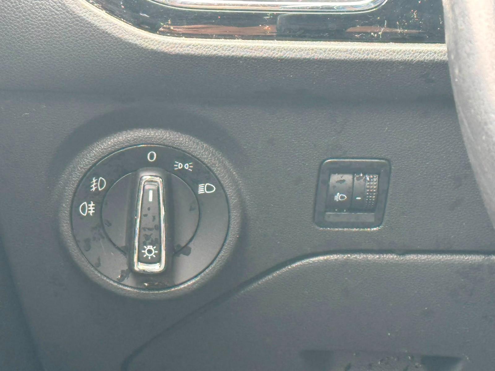 Seat Leon 2015 — photo 14
