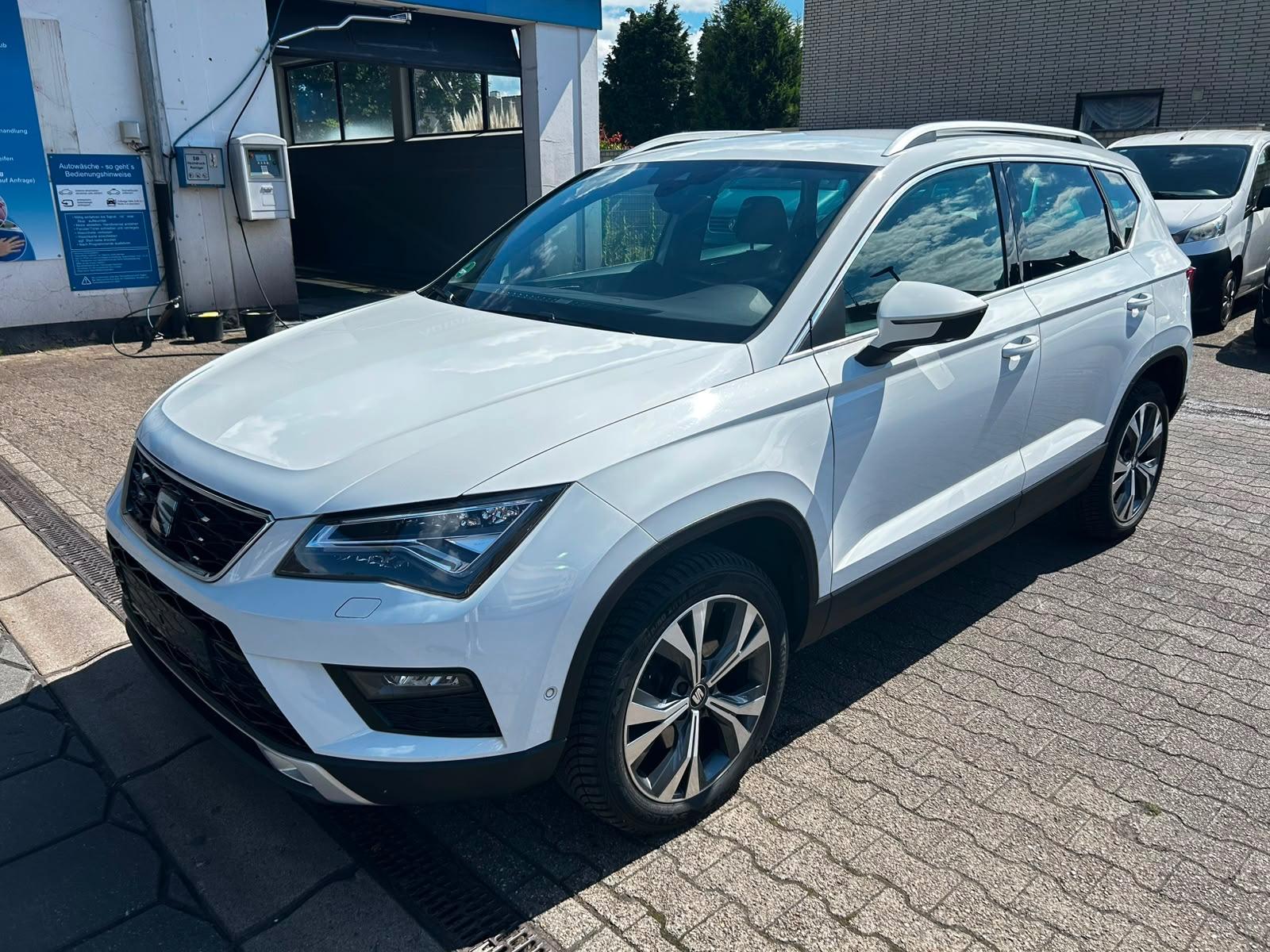 Seat Ateca Xcellence AUTOM NAVI KAMERA KEYLESS 1 HAND