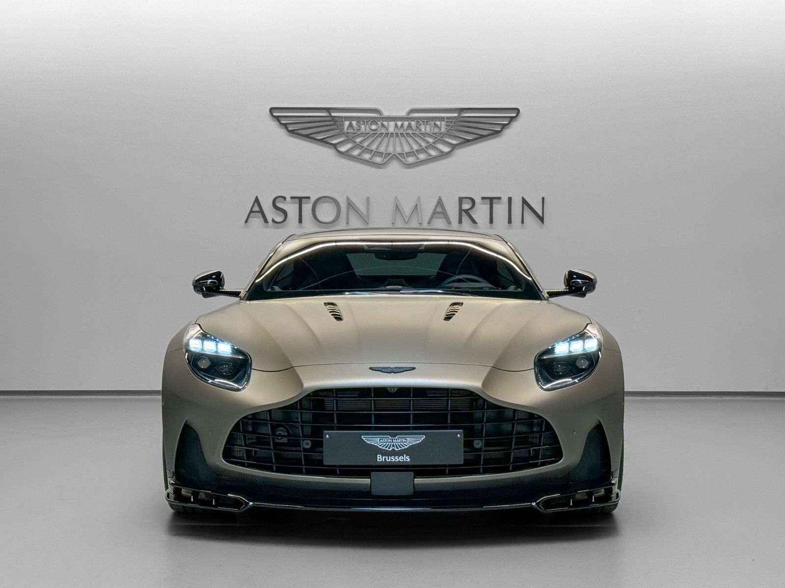 Aston Martin NEW DB12 S Coupe | FULL OPTION imagem 2