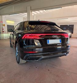 Audi Q8 - 8