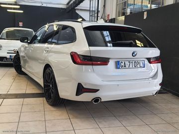 BMW 320 - 4