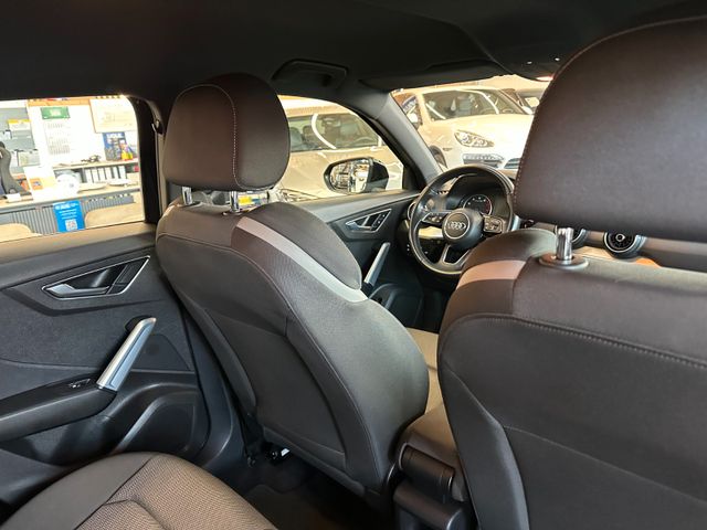 Audi Q2 30 TFSI sport *NAVI*TEMPOMAT*PDC*LED*SZHZ*