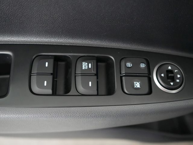 i10 TREND+PARKPILOT+SITZHEIZUNG+LENKRADHEIZUNG+A