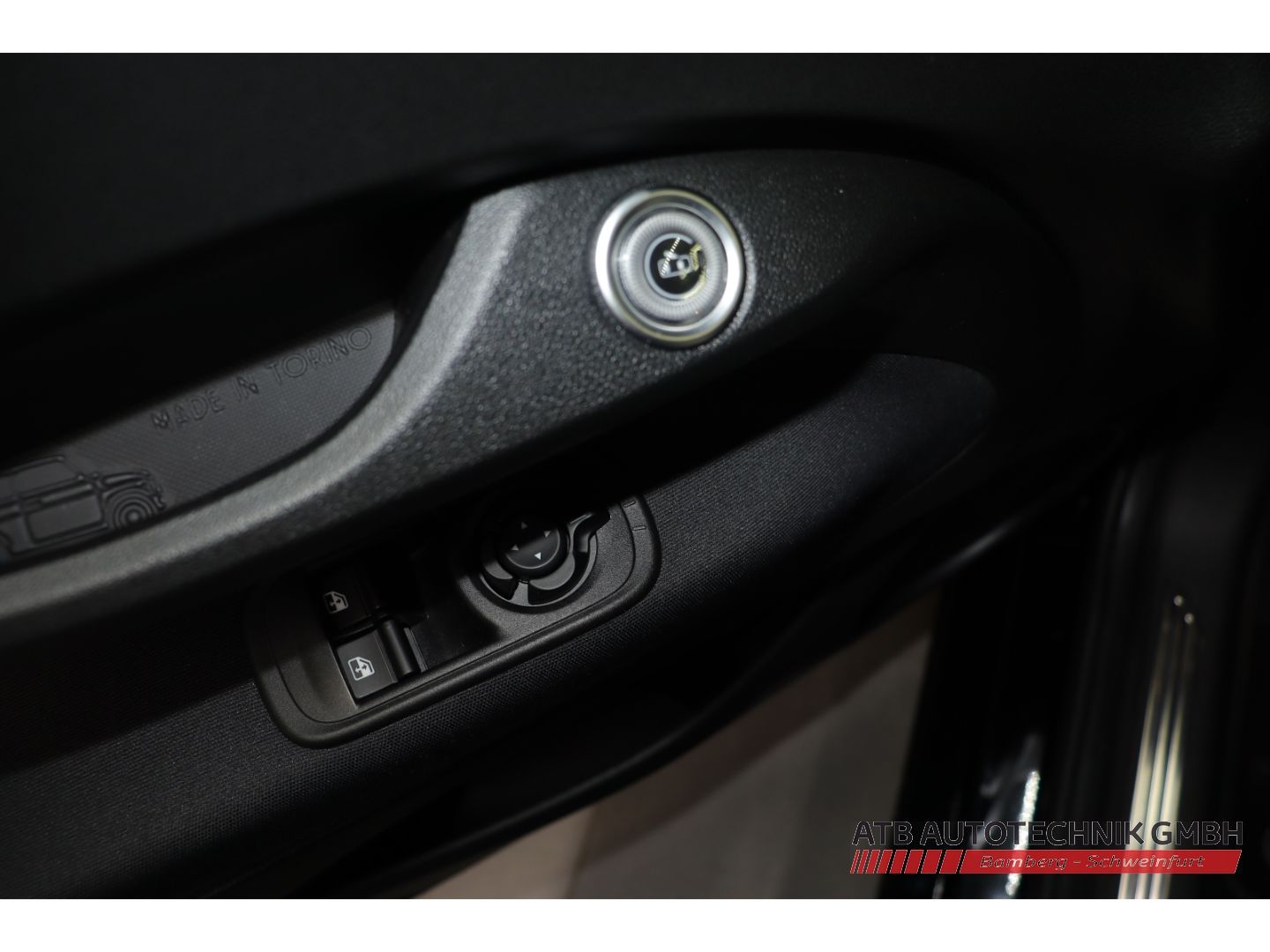 Fahrzeugabbildung Fiat 500e 42kWh Komfort- und Stylepaket SOH 95,0%