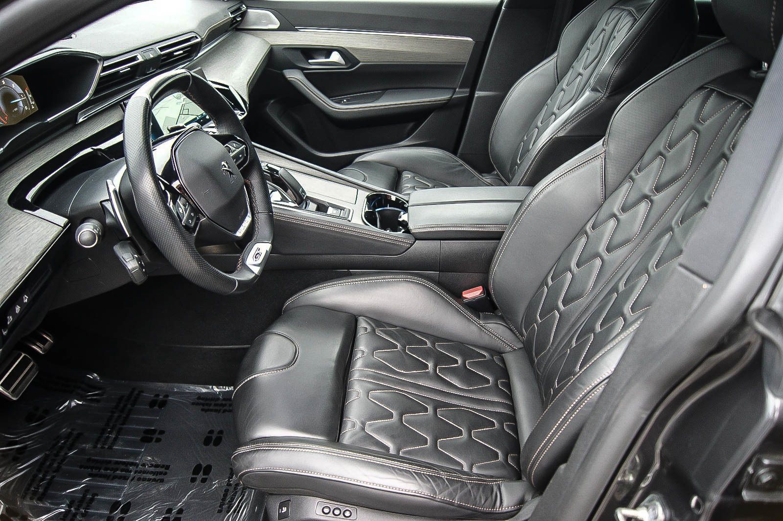 Fahrzeugabbildung Peugeot 508 SW GT Pack NIGHT-VISION ANHZV SCHIEBEDACH