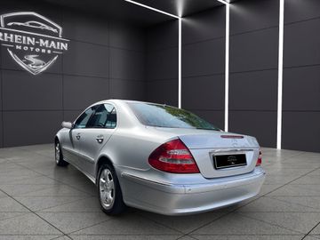 Mercedes E 280 - 4