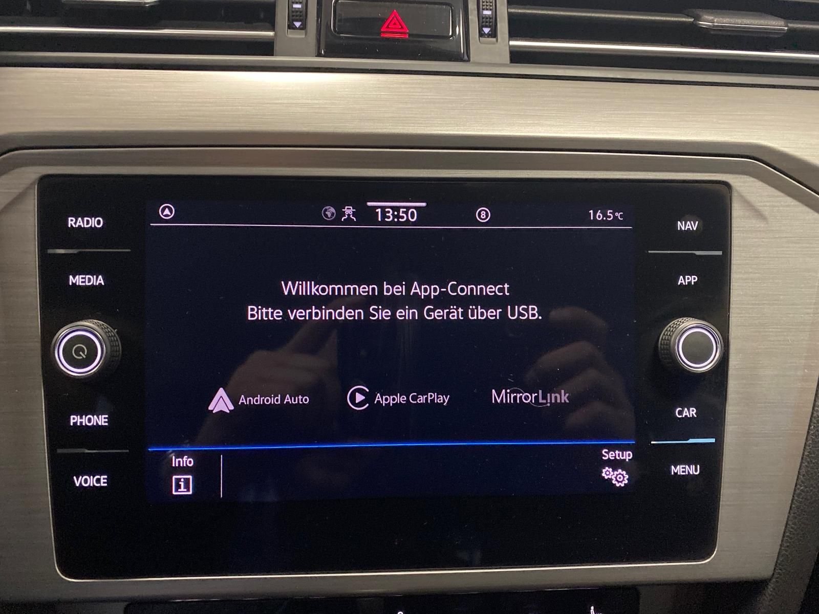 Fahrzeugabbildung Volkswagen Passat Variant 1.5 TSI DSG+APP+NAVI+SHZ+ALLWETT+