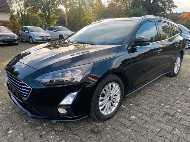 Ford Focus Turnier Titanium 1HD*41TKM*NAVI*RFK*8G-AUT