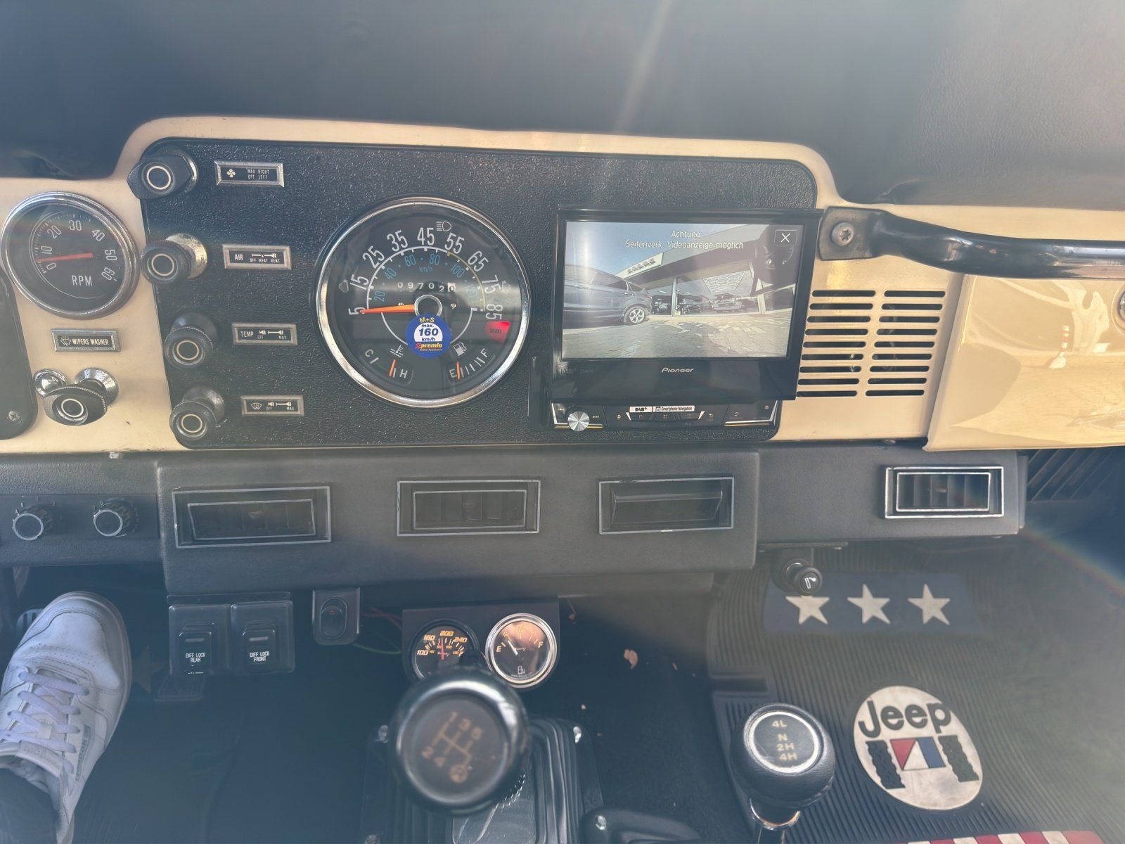 Fahrzeugabbildung Jeep CJ7 V8 LT1 H-Zulassung alles eingetragen