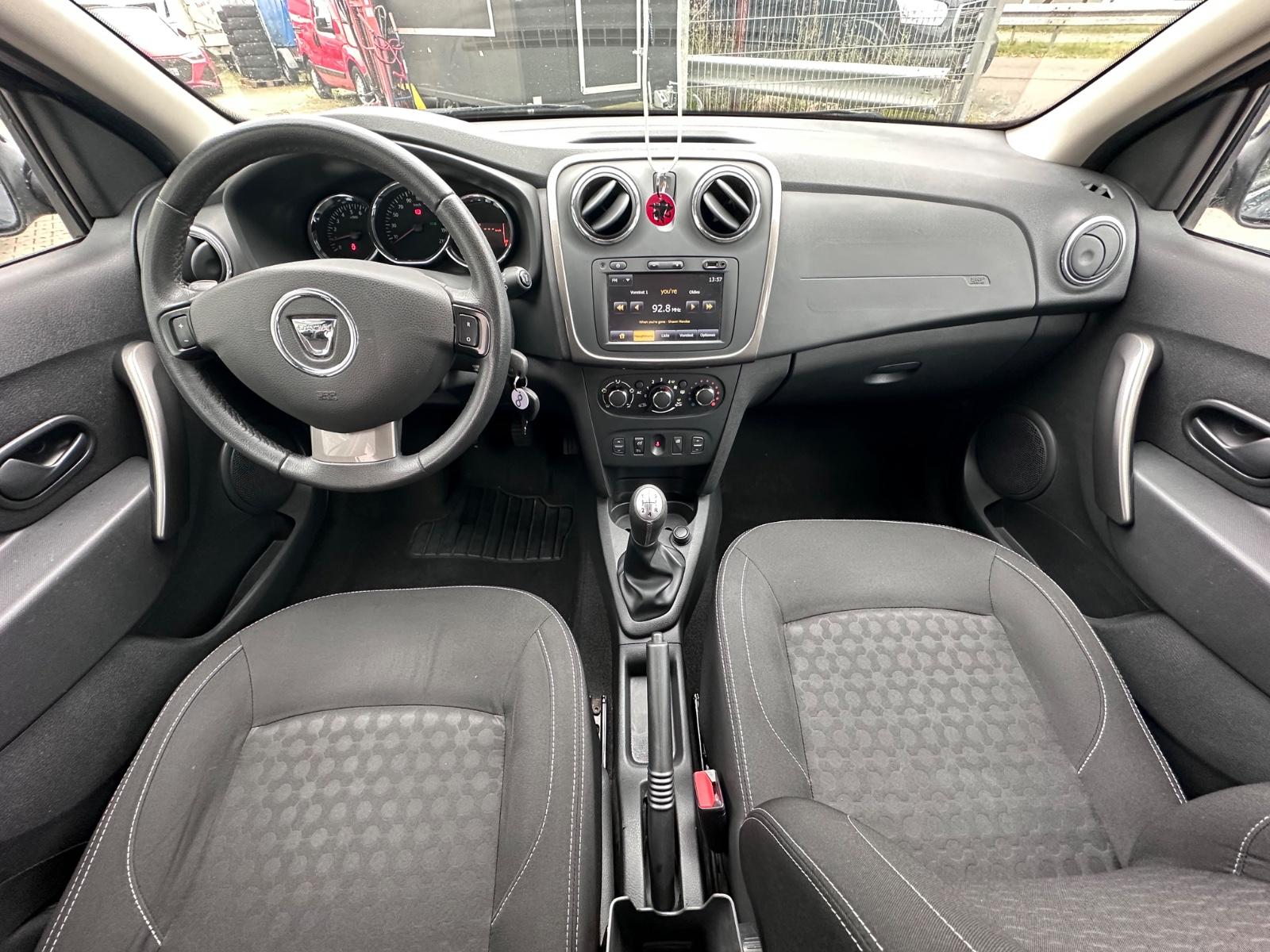 Dacia Logan 2013 — photo 8