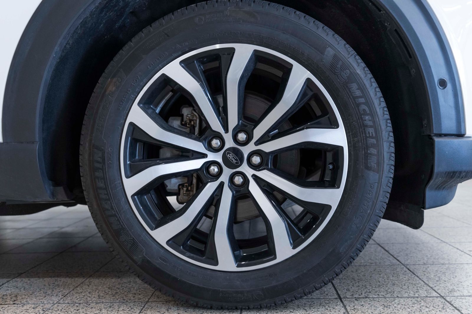 Fahrzeugabbildung Ford Explorer ST 3.0L AWD ACC LED 360° B&O PANO AHK