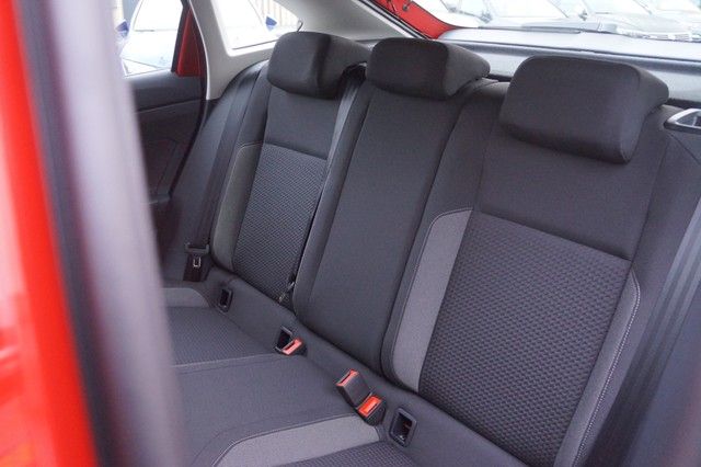 Fahrzeugabbildung Volkswagen Taigo TSI Life LED AID ACC RFK SH LM